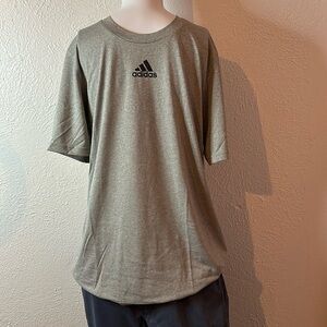 Men’s adidas shirt sz M